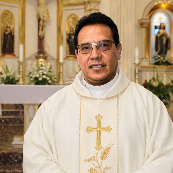 Galería de Sacerdotes en Nuestras Peregrinaciones