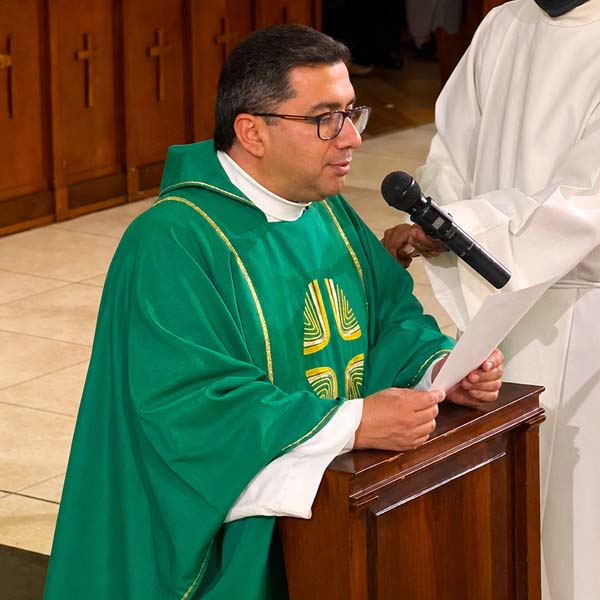 Galería de Sacerdotes en Nuestras Peregrinaciones