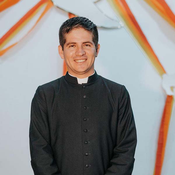Galería de Sacerdotes en Nuestras Peregrinaciones