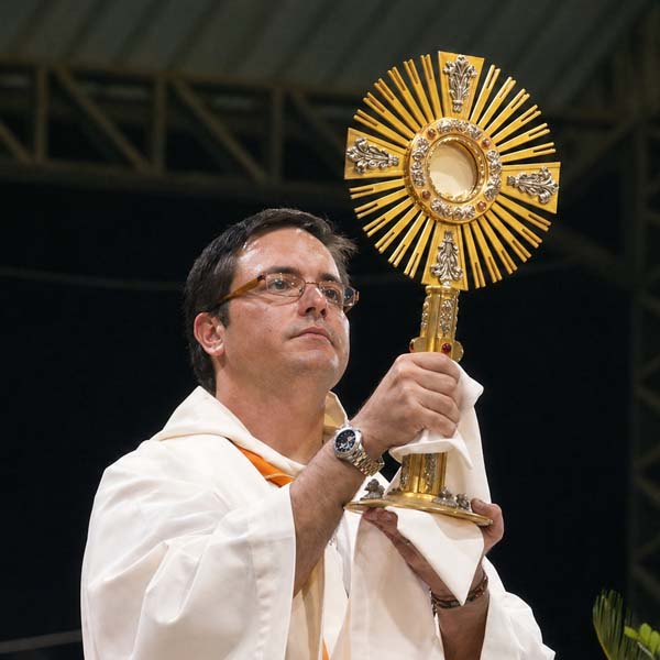 Galería de Sacerdotes en Nuestras Peregrinaciones