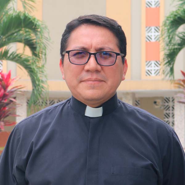 Galería de Sacerdotes en Nuestras Peregrinaciones